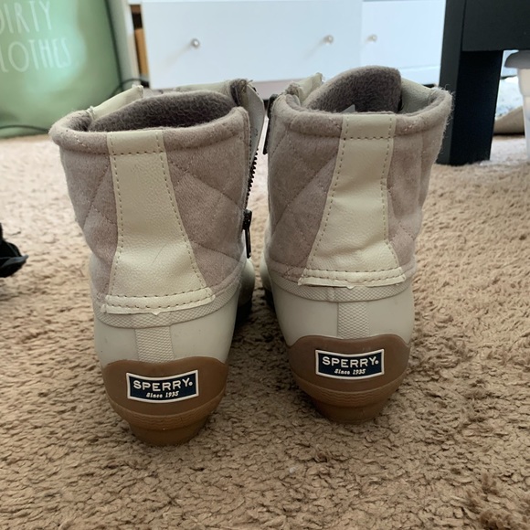 Sperry duck boots/ winter boots - Picture 3 of 8